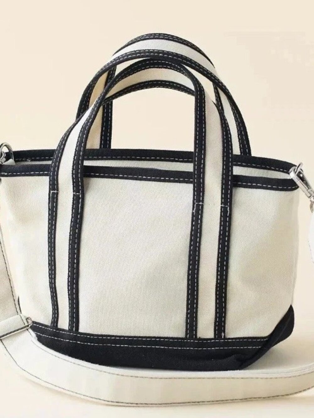 Betty Boop Cupid Tote Bag & Pouch Set w/ Pudgy charm Besitos Lip & Eye Bundle - Picture 5 of 6